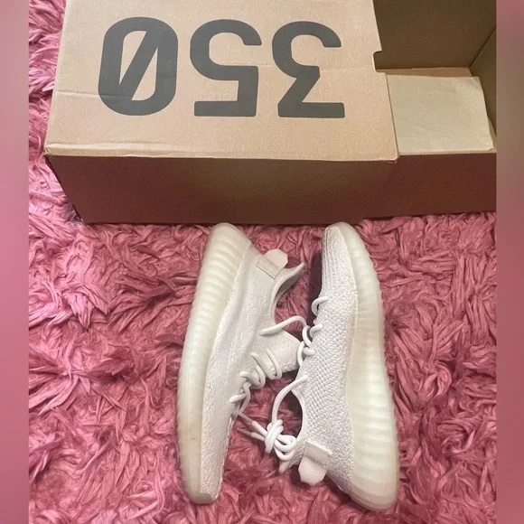 Brand new never been worn before Yeezy 350 v2 - Picture 3 of 12